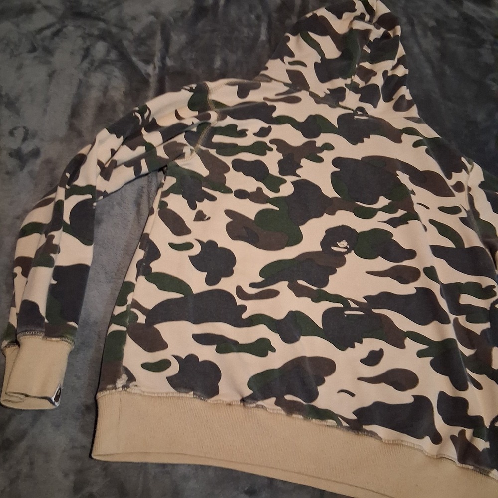 A Bathing Ape BAPE Camo Hoodie Size Large Gorilla Logo College Pullover OBO - Picture 7 of 15